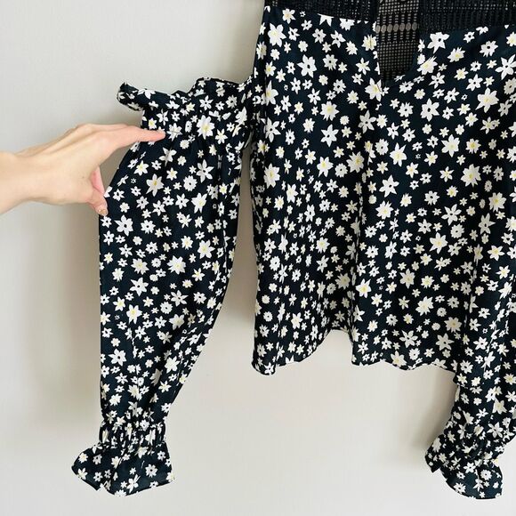 RTR Nicholas Cold Shoulder Floral Blouse Size‎ 6 Daisy Print Top - Picture 7 of 12